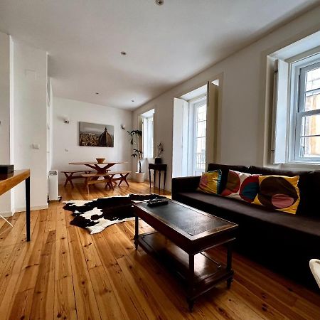 Bright And Sunny Apartment Lisbona Esterno foto
